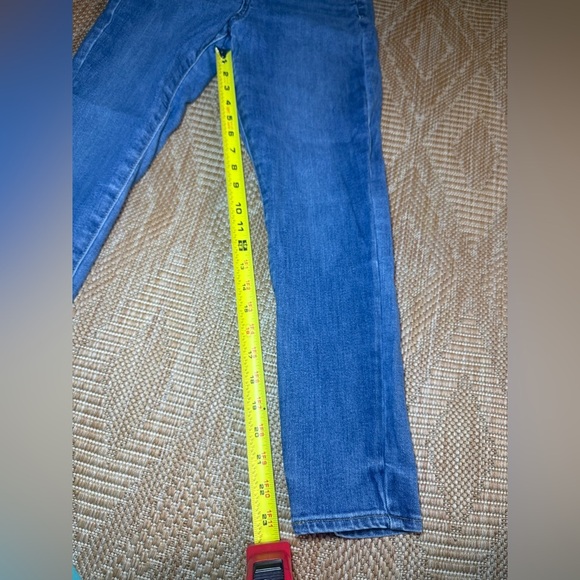 Gap Denim Women's Medium Wash Favorite High Waist Jegging,Size 8/29 Petite - Picture 4 of 9